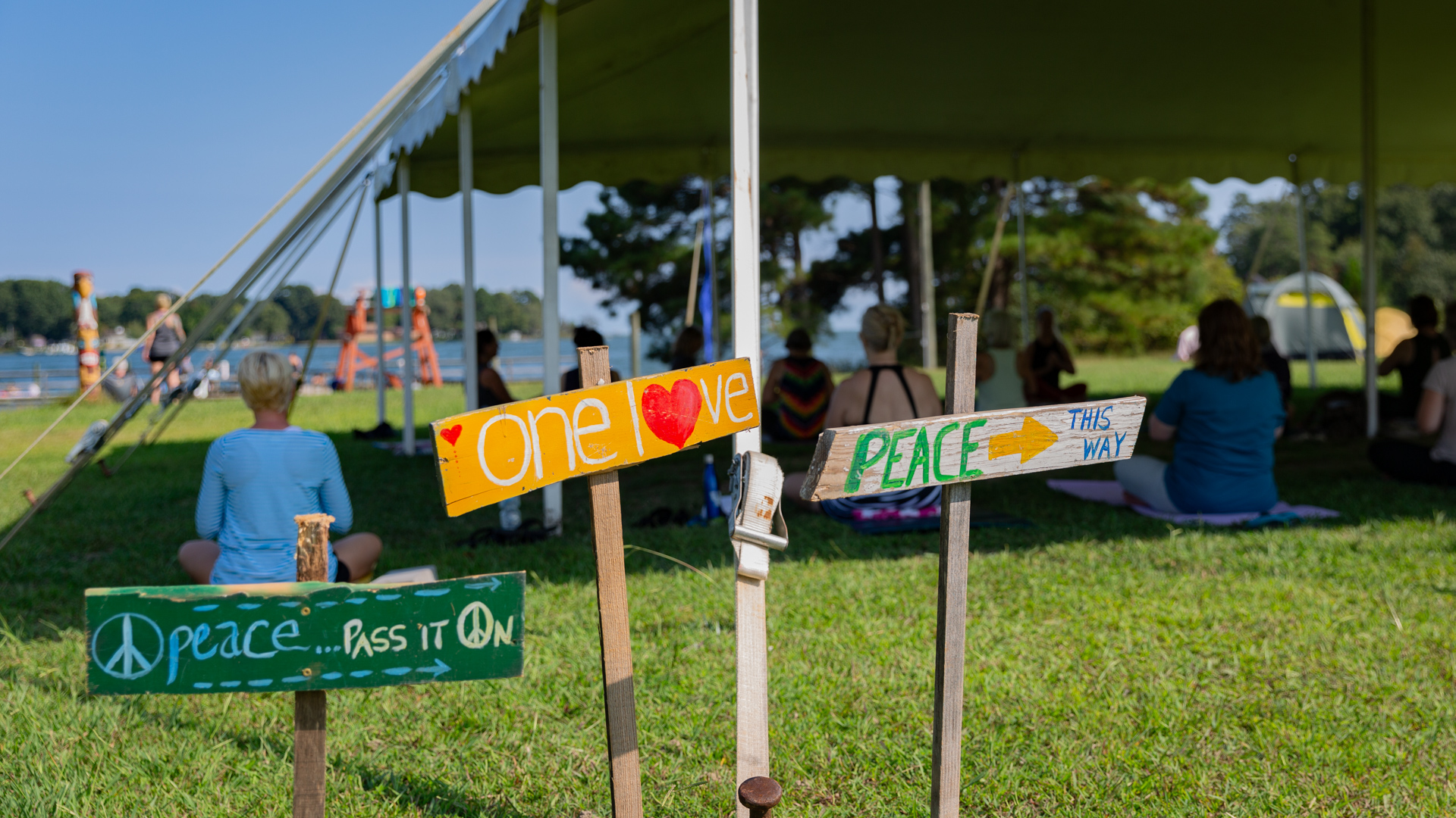 Hand-painted peace signs beside the meditation tent at the Kekoka Yoga Retreat